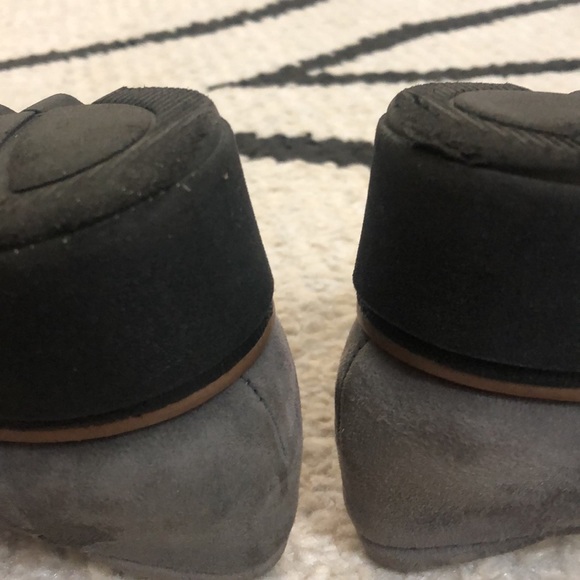 Clarks Gray Suede Loafers Ultimate Comfort Collection 7 - Picture 7 of 8